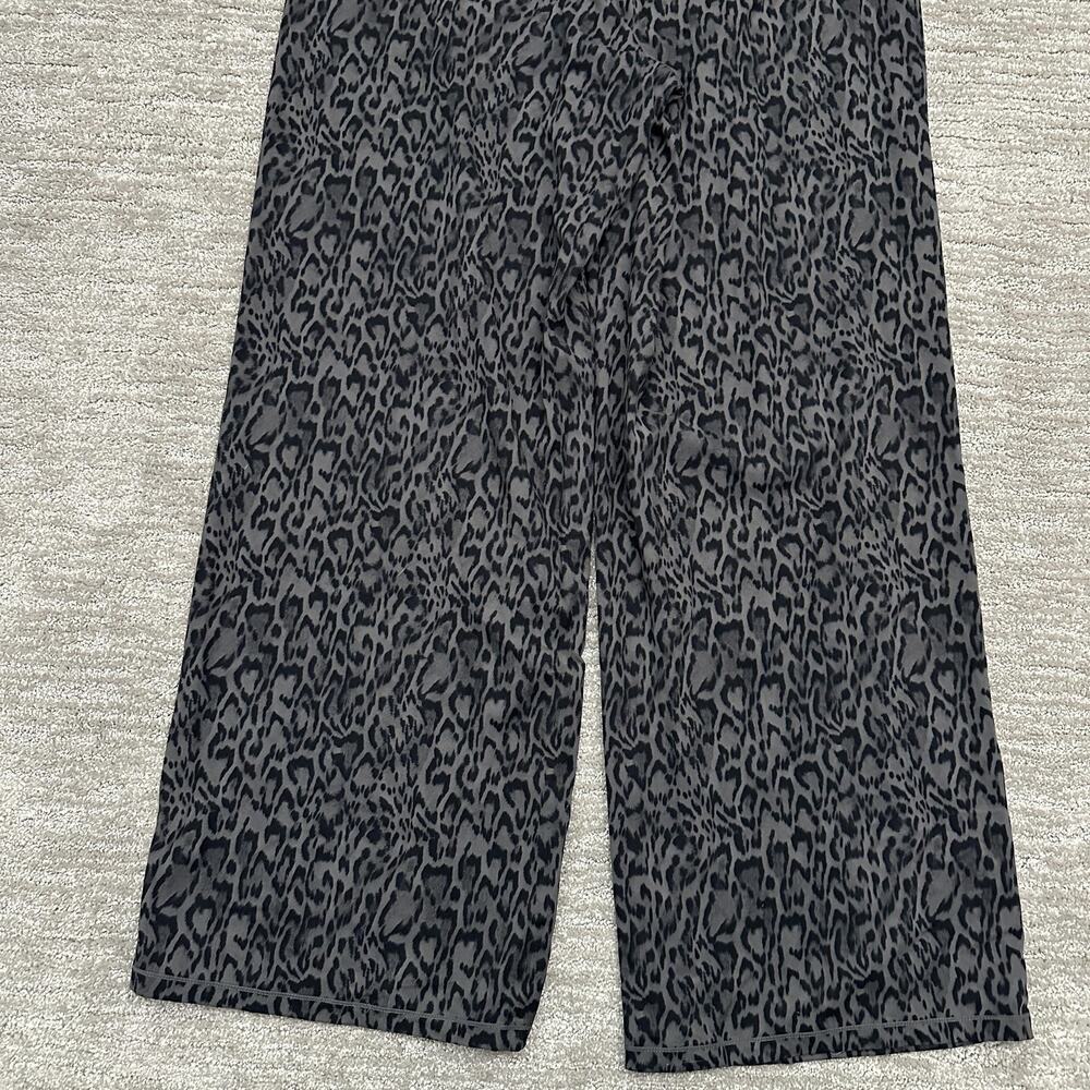 Halara Pants Womens XL Gray Leopard Wide Leg Sweatpants Pockets Lounge Yoga - Picture 6 of 11